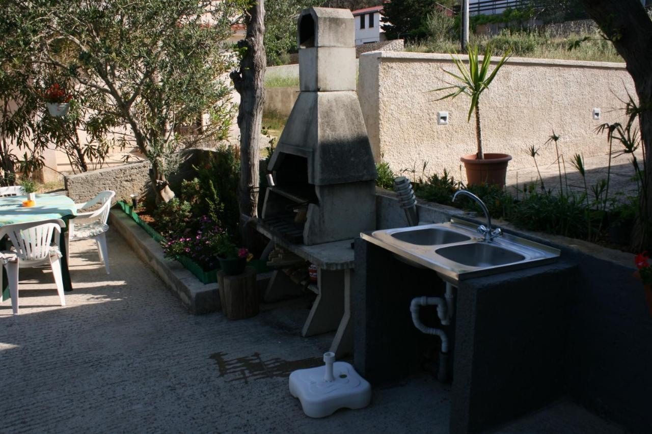 Apartments By The Sea Stara Novalja, Pag - 6301 מראה חיצוני תמונה