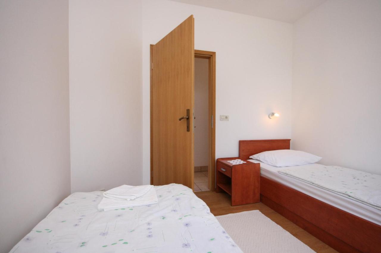 Apartments By The Sea Stara Novalja, Pag - 6301 מראה חיצוני תמונה
